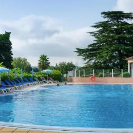 Apartment 26m With Garden Terrace With Pool *
