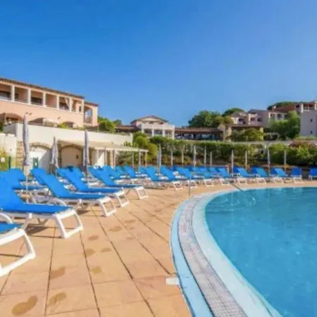 Apartment 26m With Garden Terrace With Pool