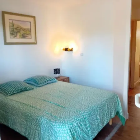 Apartment 26m With Garden Terrace With Pool *