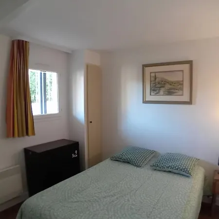 Apartment 26m With Garden Terrace With Pool *